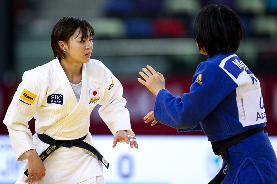 25年2月、グランドスラム・バクー大会で金メダルを獲得した角田さん【写真：AP/アフロ】